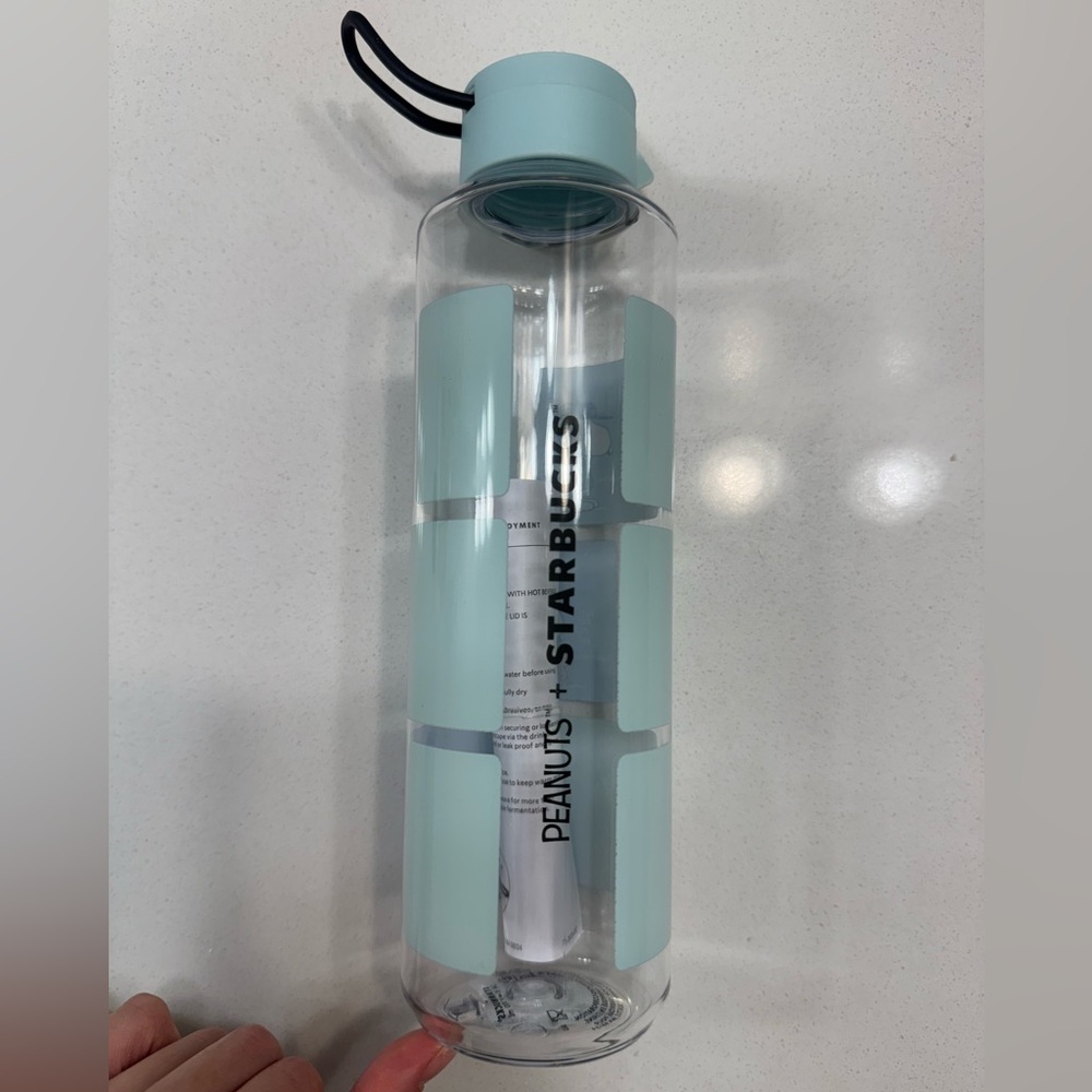 Starbucks Peanuts Snoopy Water Bottle - Picture 2 of 3